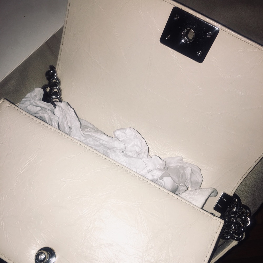 Medium Chanel Boy Bag! - Picture 8 of 8